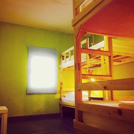 Tree Hostel Bangkok Dış mekan fotoğraf