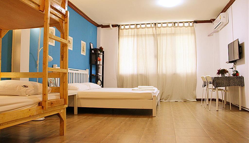 Tree Hostel Bangkok Dış mekan fotoğraf