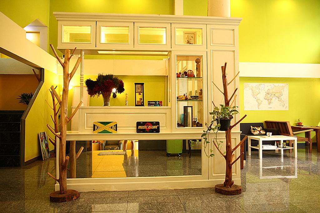 Tree Hostel Bangkok Dış mekan fotoğraf
