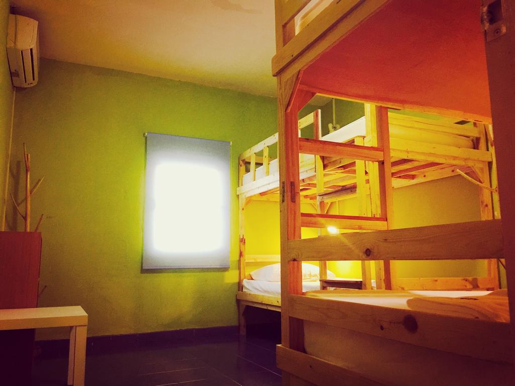 Tree Hostel Bangkok Dış mekan fotoğraf